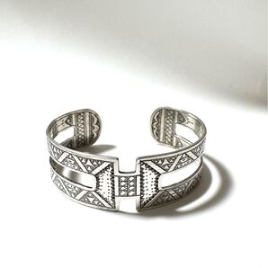 トゥアレグシルバー シルバーバングル シルバーブレスレットトゥアレグ族