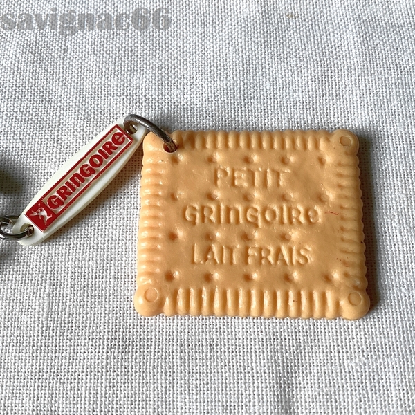60年代 フレンチキーホルダー GRINGOIRE ミルクビスケット クッキー ★ 60s フランス vintage アンティーク レトロ ミニチュア お菓子 雑貨