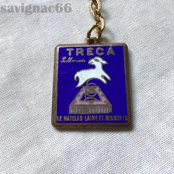 60年代 フレンチキーホルダー メタル TRECA 羊 サヴィニャック ★ 60s フランス vintage サビニャック ポスター 広告 savignac ブロカント