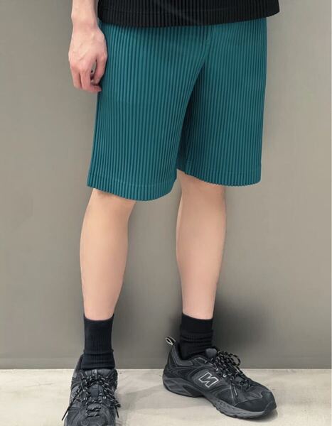 【新品+レア】HOMME PLISSE ISSEY MIYAKE プリーツ ショーツ ショート パンツ ターコイズブルー 2サイズ