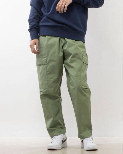 新品 定価10560円 Lサイズ NIKE ナイキ メンズ ウーブン カーゴパンツ オイルグリーン Loose Fit
