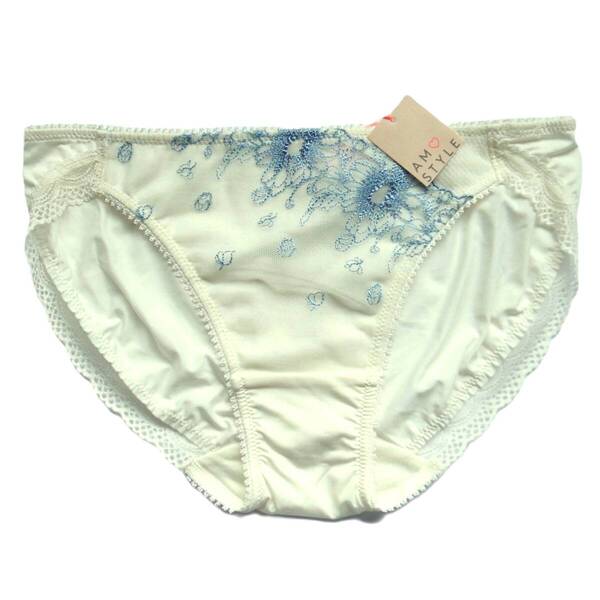 Triumph/AMOSTYLE パールティアーズ ショーツ M トリンプ/アモスタイル ガーベラ&ティアドロップ パンツ ホワイト 新品送料込 定価\1,650