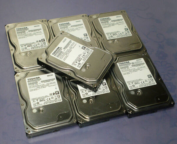 【送料無料】◇【 注意判定品 】 SATA 1TB TOSHIBA製 DT01ABA100V 7個セット【即決】B