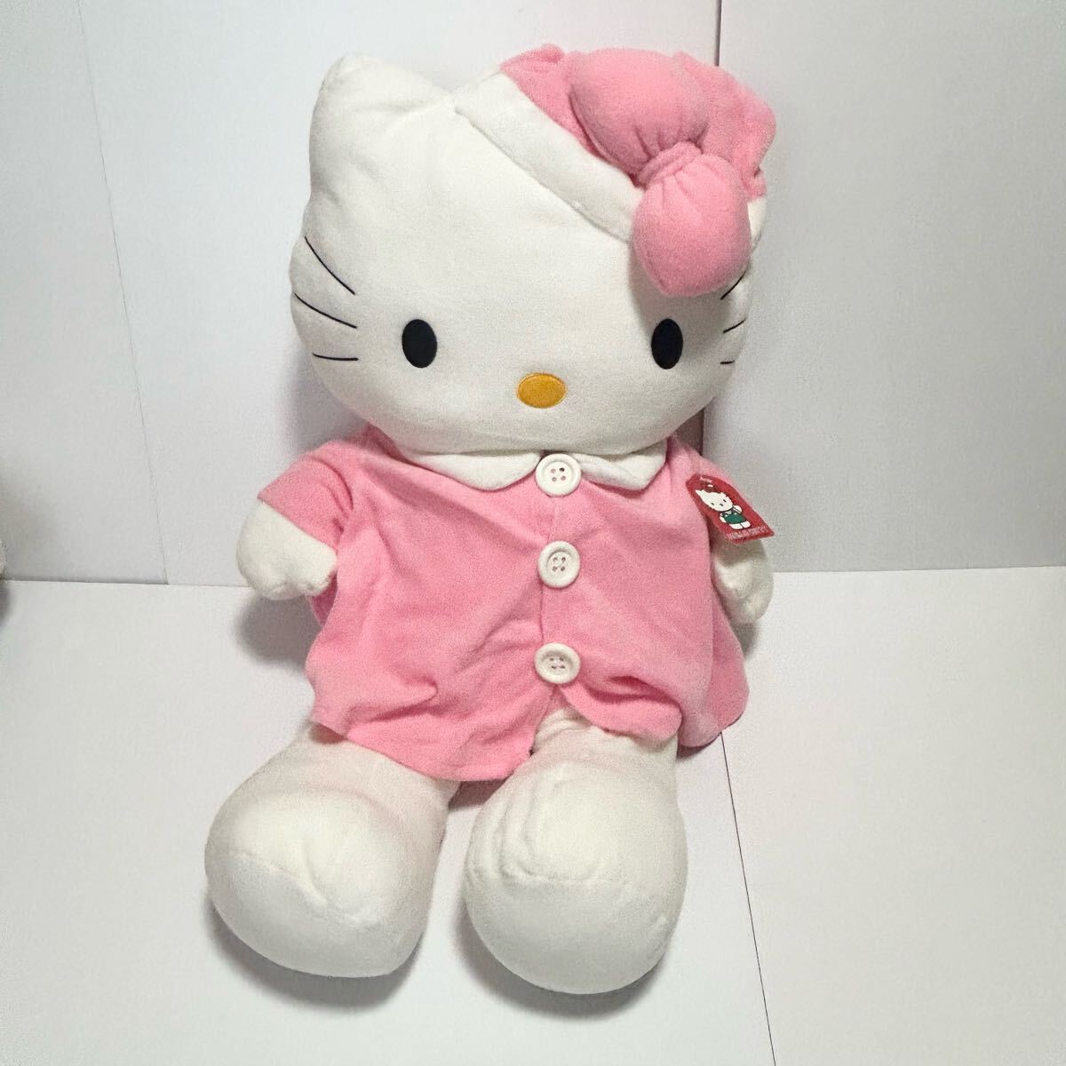 Yahoo!オークション -「キティ ぬいぐるみ 特大」の落札相場
