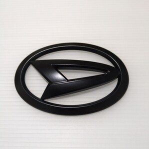 ダイハツエンブレム マットブラック 艶消し ダイハツ純正加工品 タフト コペン キャスト ミライース タント ファンクロス