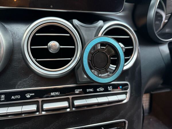 『送料無料』メルセデス ベンツ W205 Cクラス X253 GLC スマホホルダー