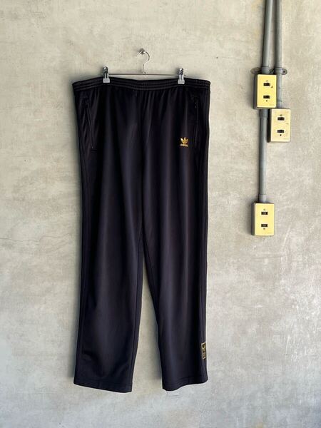 90s 90年代 adidas アディダス ビンテージ トラックパンツ サイド スナップボタン 黒 金 ブラック ゴールド ジャージ 古着 XL トレフォイル