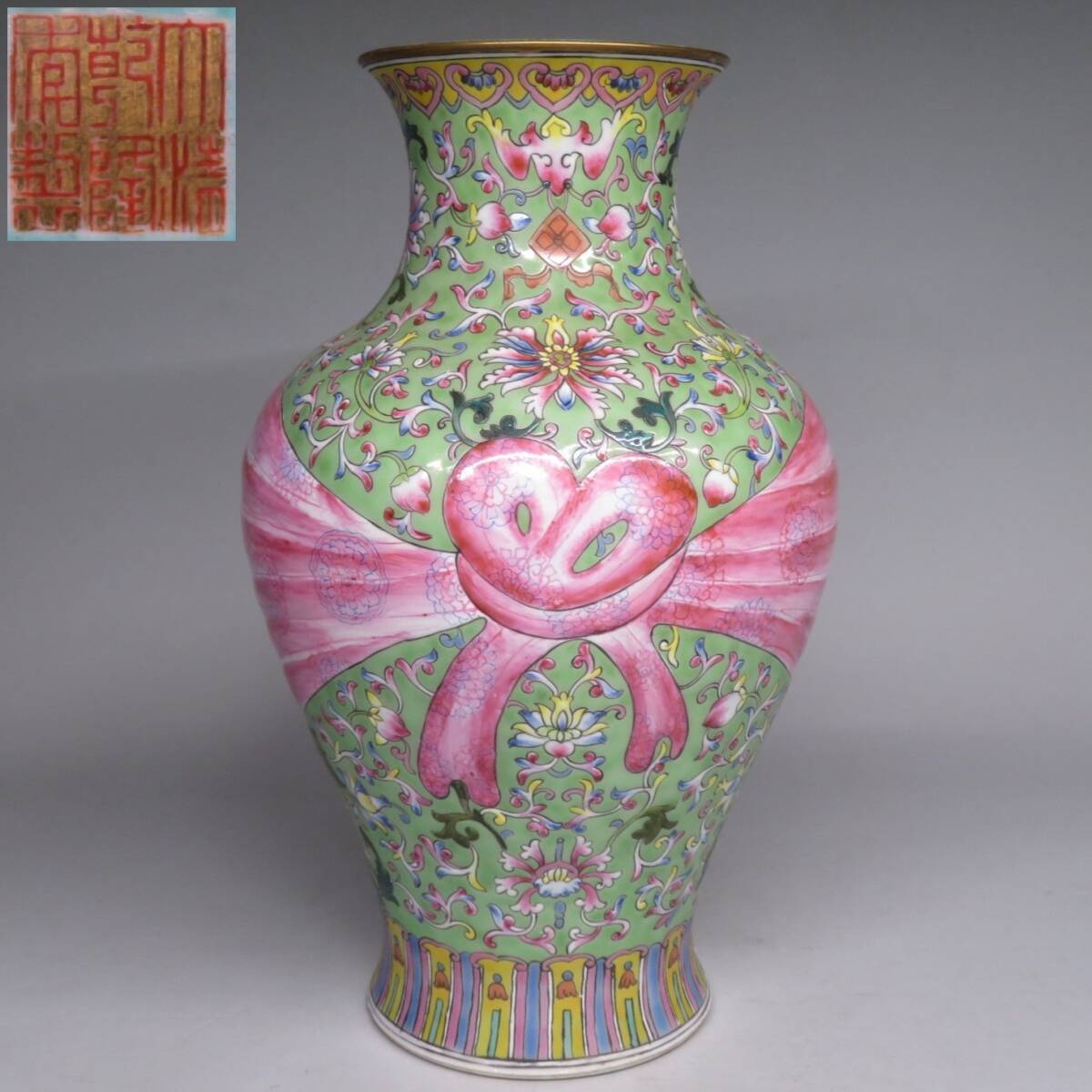 清代乾隆粉彩花鳥花瓶 景徳鎮 陶磁器 装飾品 現代工芸品 美術品