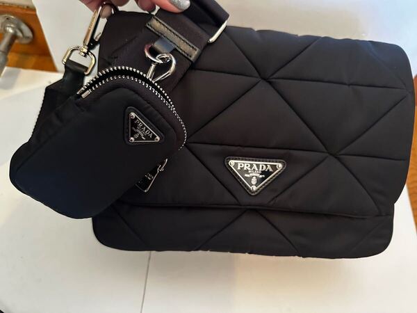 PRADA パデッドRe-Nylon ショルダーバッグ