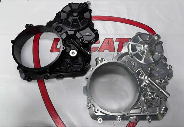 BSKドゥカティStreetFighter v4クラッチカバー ストリートファイターV4 20-24 削り出し 検モトコルセ DUCATI パフォーマンス