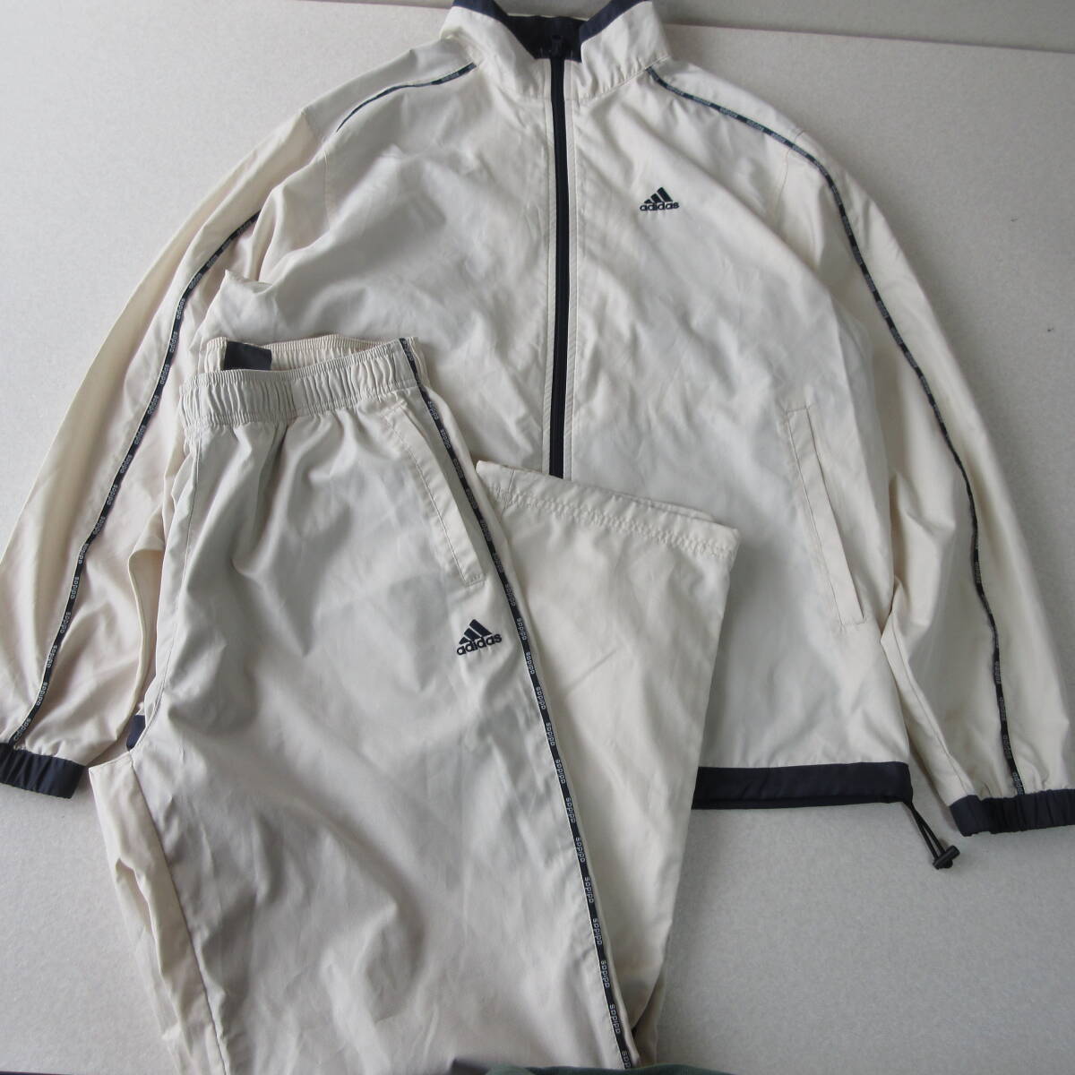 2025-25 秋冬新作  ハイブランドの 2025年最新】Yahoo!オークション 上下の中古品 ナイロン -adidas トップス