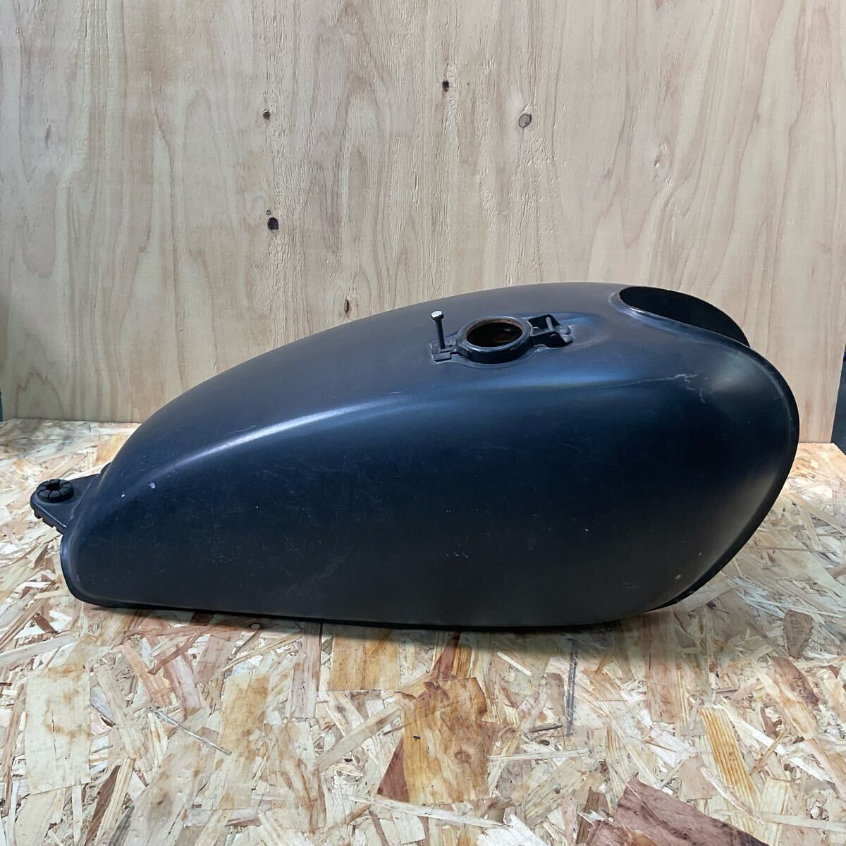 SR400 タンク 年式不明 現状品 中古 ブラック YAMAHA ヤマハ 2025年最新】Yahoo!オークション -sr400 タンク(オートバイ)の