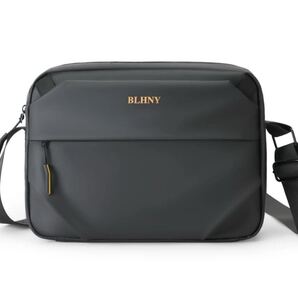 BLHNY ショルダーバッグ クロスボディバッグ 防水 大容量 軽量 多機能 斜め掛け可能 メンズ レディース ビジネスバッグ タブレット収納可能