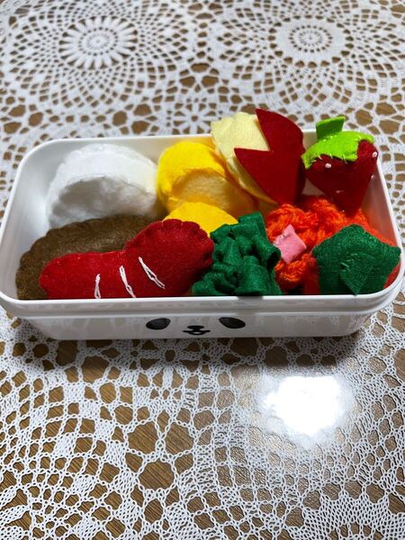 ♪ ako♪ 新品 洗える手作りフエルトおままごと おべんとうセットB ハンドメイド 幼稚園 保育園 お家遊び お孫さん