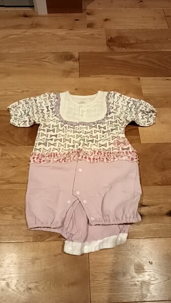 ロンパース 50〜60センチ リボン柄 かわいい フリル ベビー 赤ちゃん 子供服 お出かけ 洗い替え