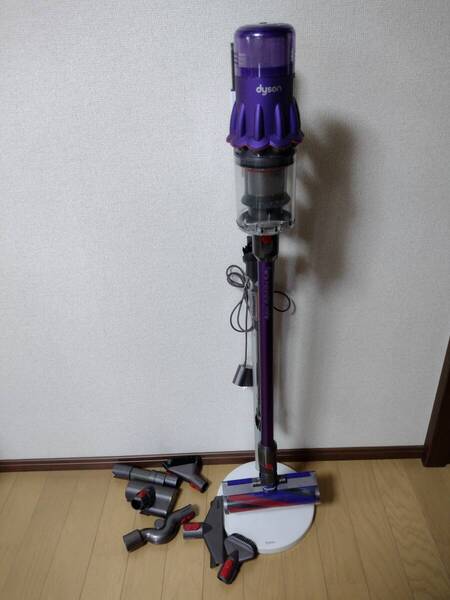 ダイソン★digital slim★SV18★バッテリー新品と同等★スタンド付き①