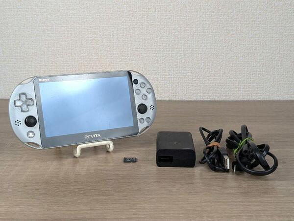 動作良好品 SONY ソニー PSVita PCH-2000ZA25 シルバー ヴィータ
