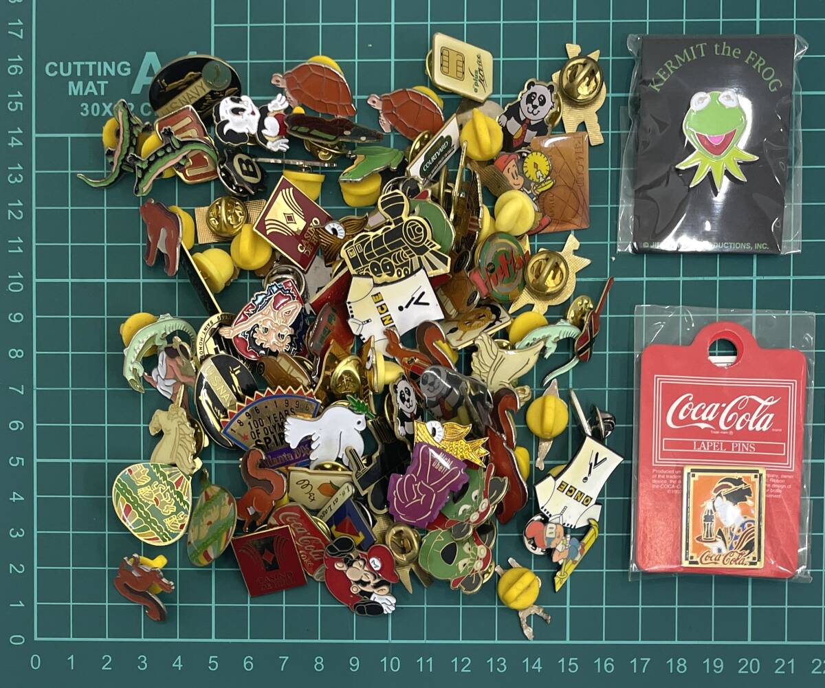 Yahoo!オークション -「コカコーラ」(ピンバッジ) (雑貨)の落札