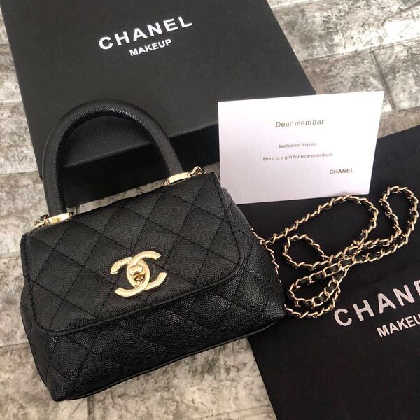 Chanel シャネル チェーン ショルダーバッグ VIP ギフト