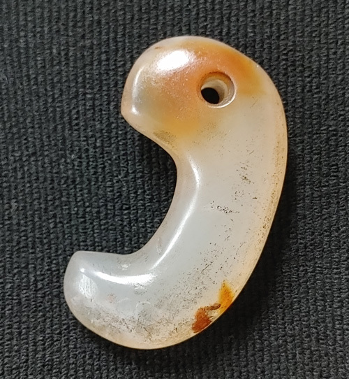 古墳期 出土品 糸魚川翡翠 多色 勾玉 - メルカリ