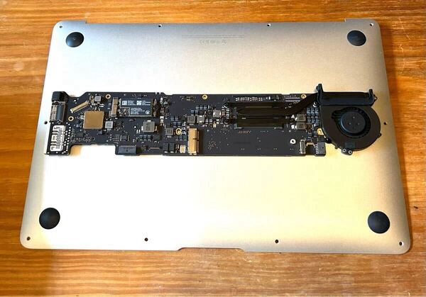 使用時間少 Apple MacBook Air 2017 Core i5 1.8/ 8G /ロジックボード /完動品 Logic Board/2013 2014 2015 2017 A1466対応