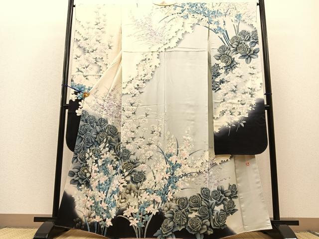 秋山庄太郎監修・正絹振袖着物の写真