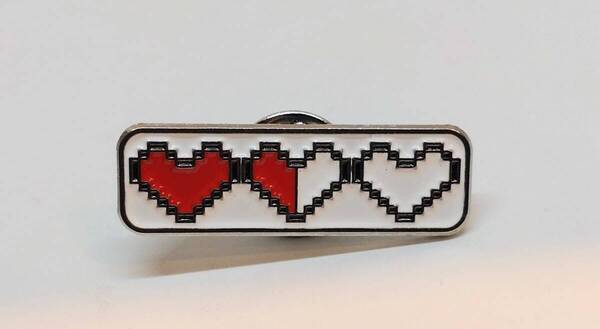送料無料 ライフ ヒットポイント 体力 ピンブローチ ピンズ PINS バッジ バッヂ アメリカン雑貨 スマアク
