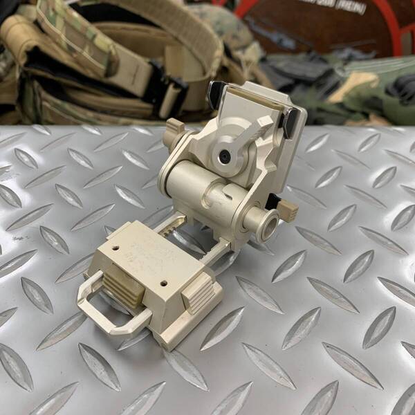 米軍実物 Wilcox L4G24 NVG Mount ナイトビジョンマウント ops-core pvs avs socom oda marsoc pj norotos