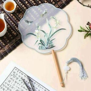 うちわ シルク 両面刺 上品 団扇 和装 浴衣 花火大会 踊り 蘭(ラン)の花