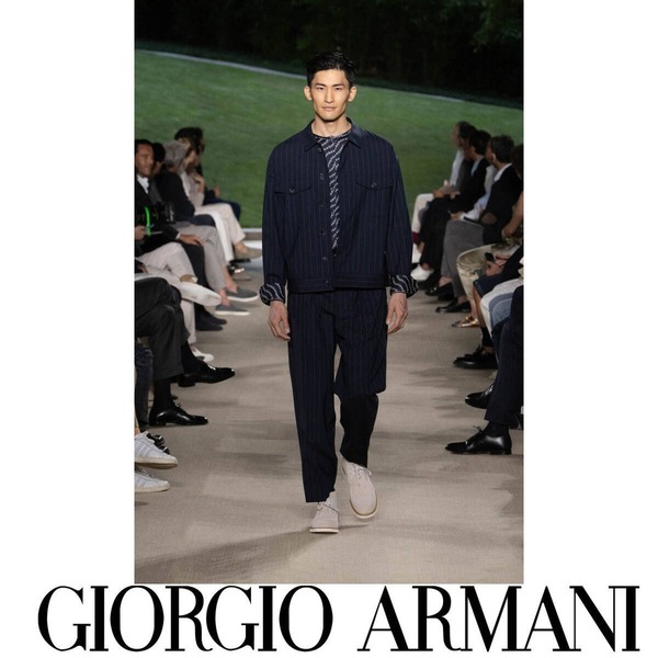 定価60万 オーバーサイズセットアップ ランウェイアイテム GIORGIO ARMANI ジョルジオアルマーニ スーツ 48サイズ Mサイズ ダークネイビー