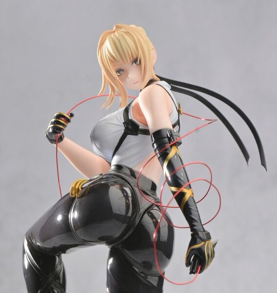 【新品未開封】直火ジンネマン イブリン / 未塗装未組立キット となモ