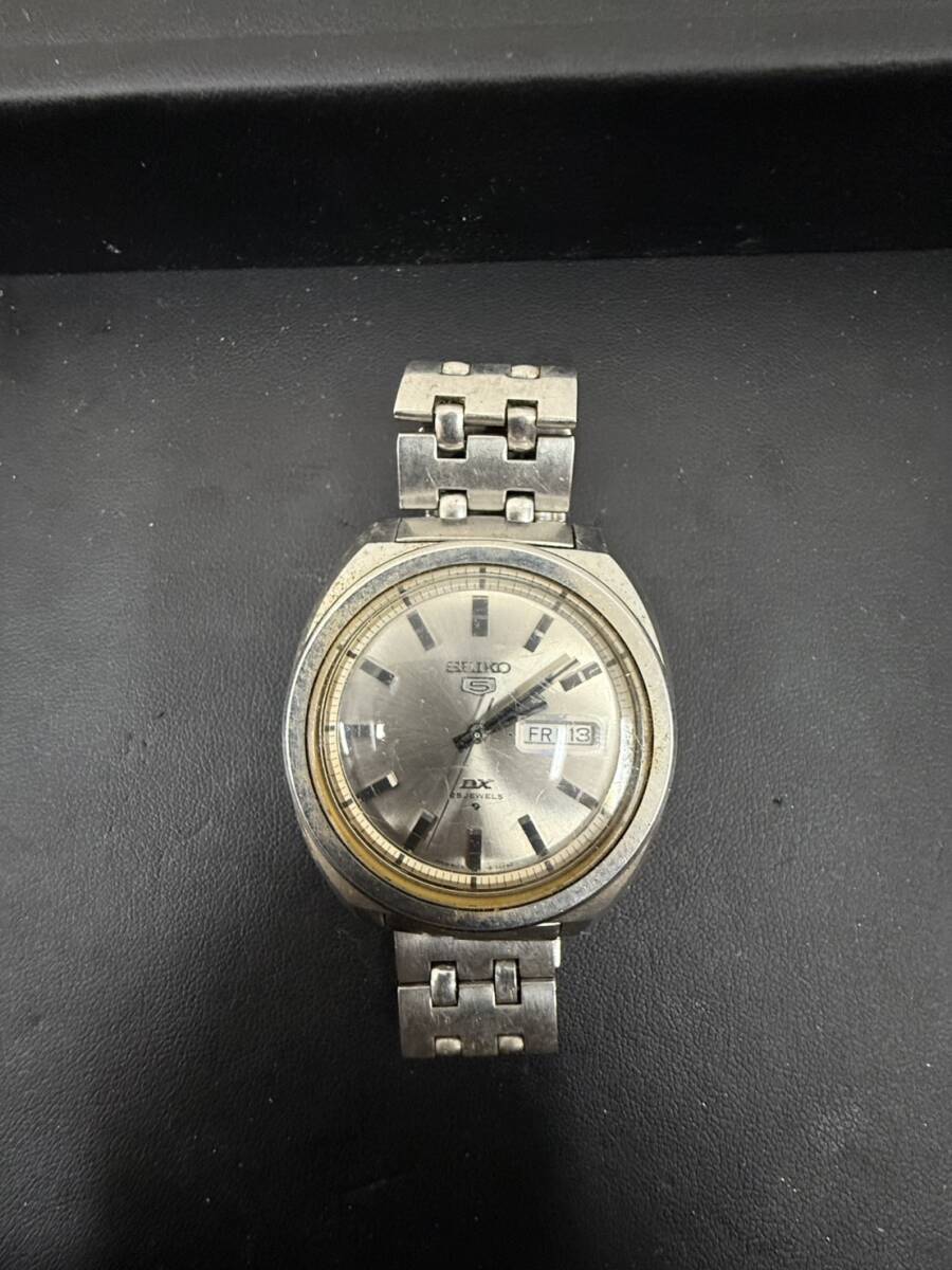 VINTAGE SEIKO 5 DX AUTOMATIC SILVER DIAL 7009-3030 JAPAN