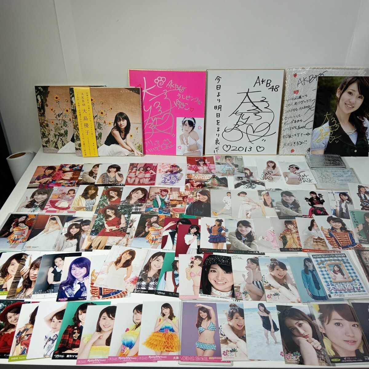 AKB 直筆サインポスター Yahoo!オークション -「akb サイン」(AKB48) (え)の落札相場