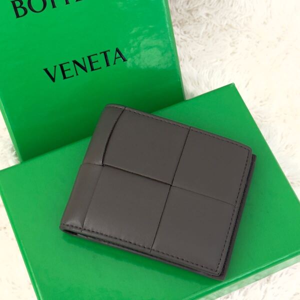 ☆極美品☆RFID内蔵 BOTTEGA VENETA ボッテガ カセット 財布 ボッテガヴェネタ 二つ折り財布 ICチップ