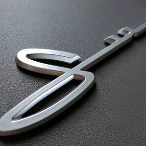 ☆SUZUKI 筆記体ロゴ エンブレム マットシルバー☆
