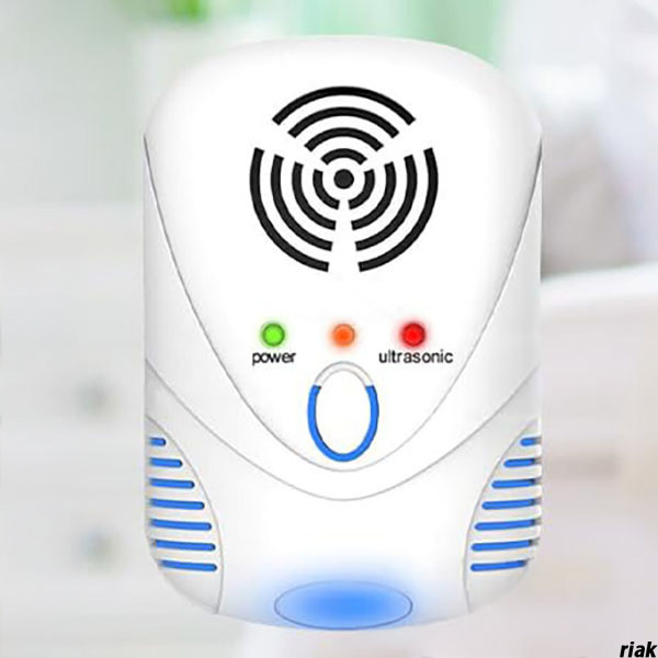 【コンセントに差すだけの簡単設置、超音波ネズミ撃退器】 超音波害虫駆除器 360度カバー 広範囲対応 強力虫除け ペット安全