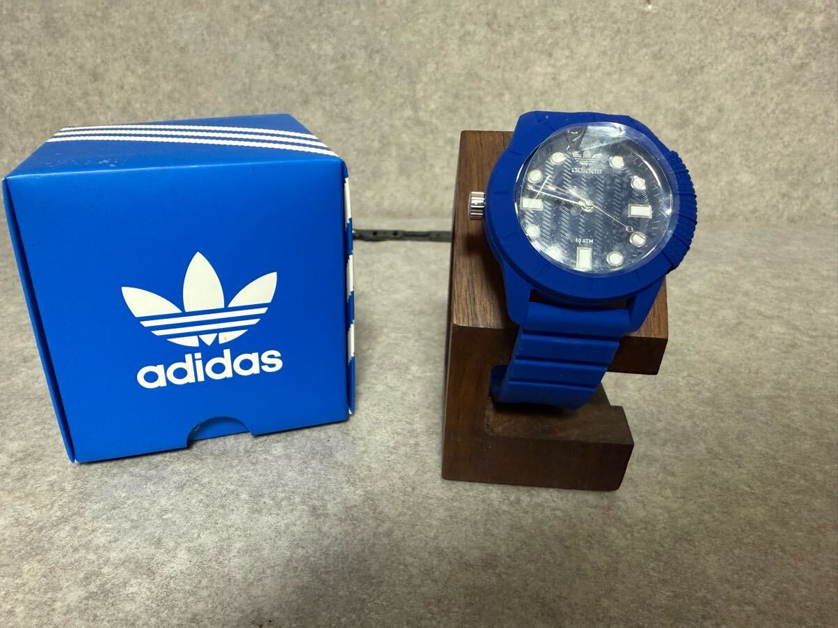 adidas 青 シリコンバンド 時計 壁掛け時計 - メルカリ