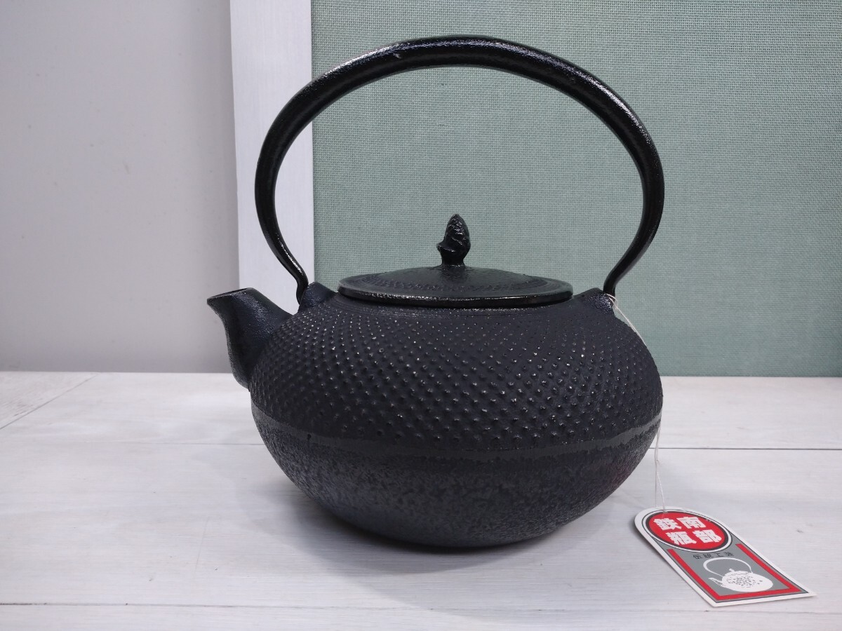 楽天市場】【南部鉄器】鉄瓶 鉄急須 兼用瓶 丸アラレ（茶こし付