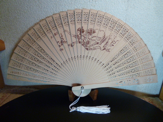 お箱あり◎未使用品 木製の扇子 中国 扇子 - メルカリ