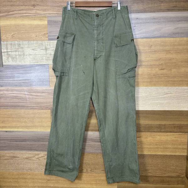 米軍実物 U.S.ARMY M-43 HBT PANTS サイドカーゴ パンツ サイズ W34 L33 メンズ M位 40年代 VINTAGE ミリタリー 古着 r25050925