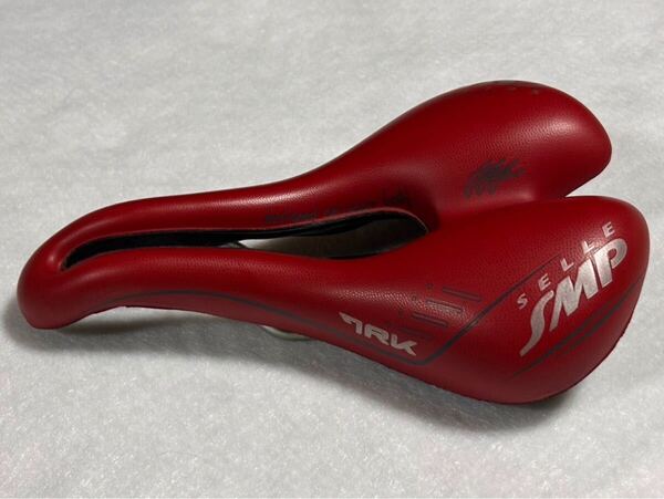 中古 selle SMP セラ エスエムピー ロードバイク用サドル サドル サイズ28cm×18cm 送料無料