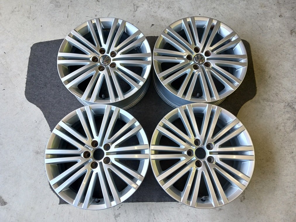 希少❗️ABT・ワーゲンゴルフ専用❗️PCD100 2025年最新】Yahoo!オークション -vw 純正 ホイール pcd100の