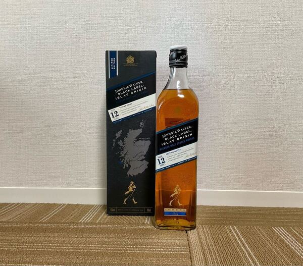 ジョニーウォーカー ブラックラベル 12年 アイラオリジン 700ml スコッチウイスキー 箱付き 未開栓