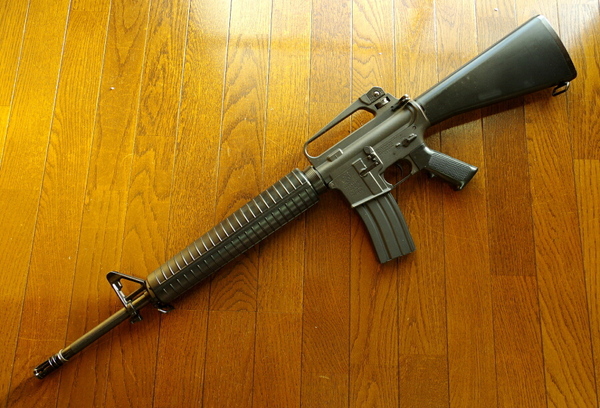 即決!東京マルイ コルト M16A2