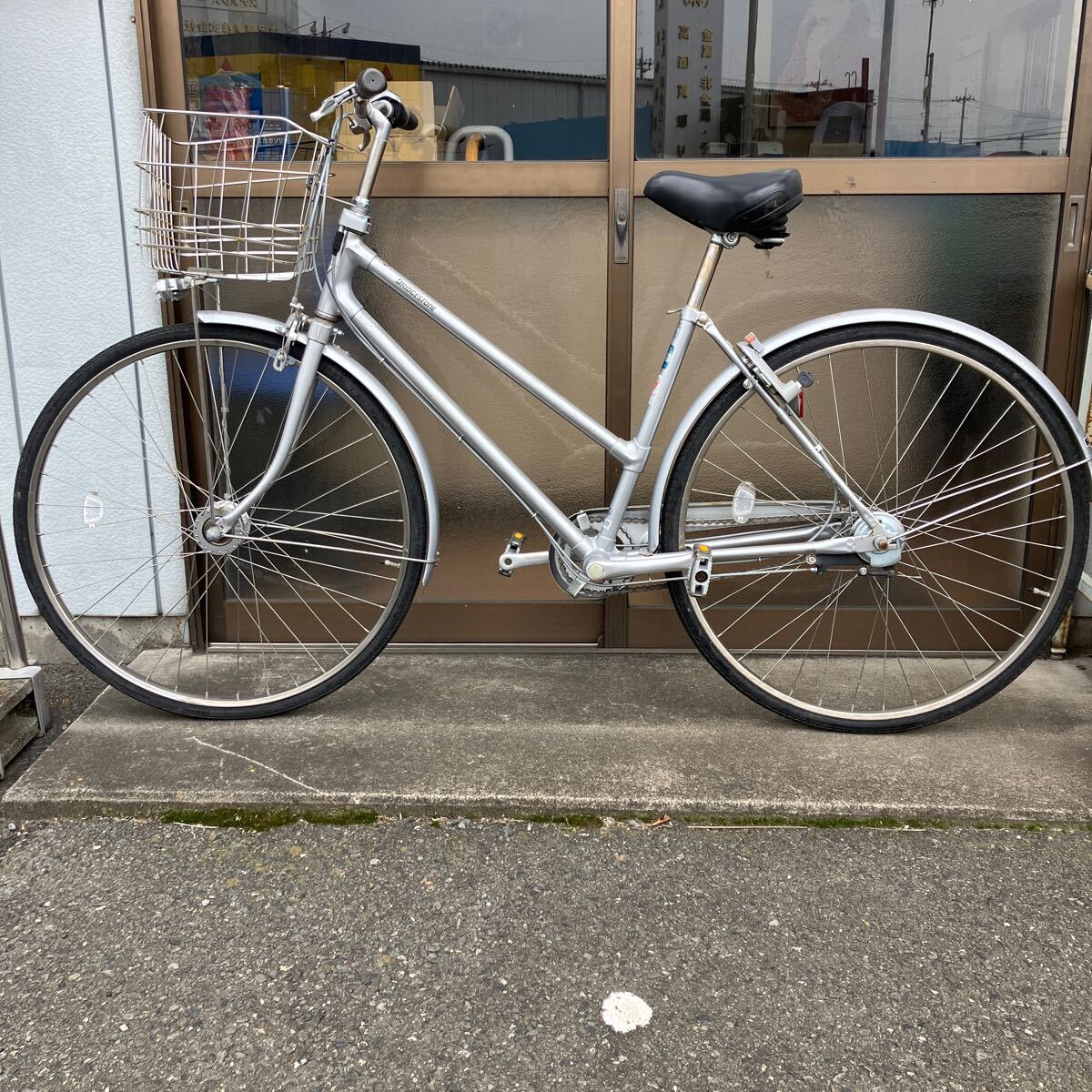 27インチ クロスバイク(自転車)の中古が安い！激安で譲ります