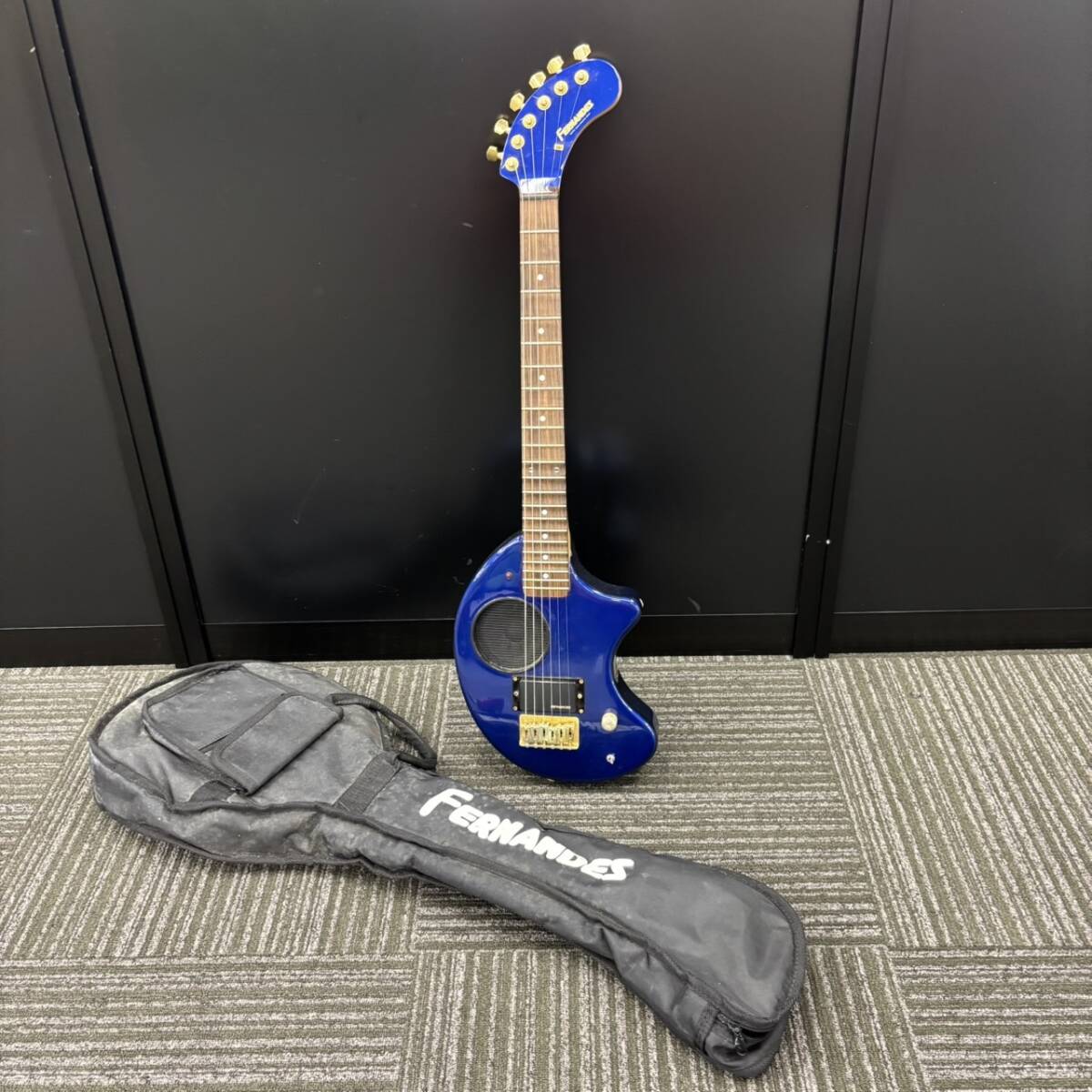 最終値下!【超美品!】ZO-3C メタリックパープル アンプ内蔵 ソフトケース付 Yahoo!オークション -「zo-3c」(フェルナンデス) (本体)の落札