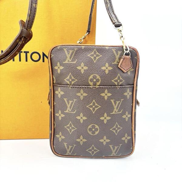 Louis Vuitton ルイヴィトン ダヌーブ モノグラム 総柄 ショルダーバッグ バック 肩掛け可能 クロスボディ 斜め掛け PVC レザー