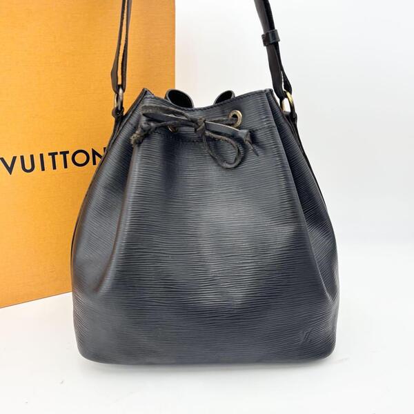 LOUIS VUITTON ルイヴィトン エピ プチノエ ノワール ブラック ワンショルダー 巾着 バッグ ハンドバッグ 肩掛け可能 エピレザー