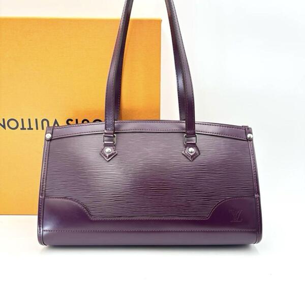 LOUIS VUITTON ルイヴィトン エピ マドレーヌPM カシス ハンドバッグ ボストンバック ワンショルダー 肩掛け 鞄 紫 パープル