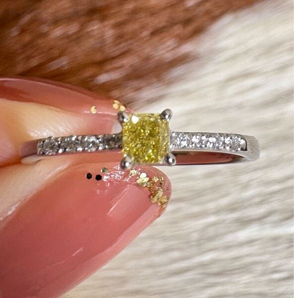 ☆新品☆ 稀少天然イエローダイヤモンド 0.193ct 脇石0.05ct プラチナ900 12号 指輪 鑑別書付き